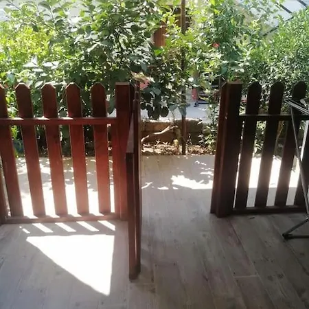 Karaoz House Holiday home *